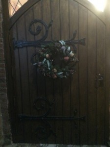 Christmas-door-Brandreth-Barn
